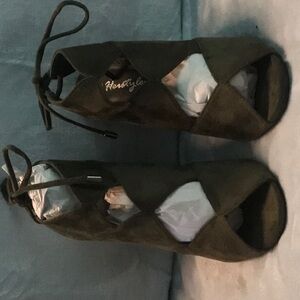 Open shoes heel sandals